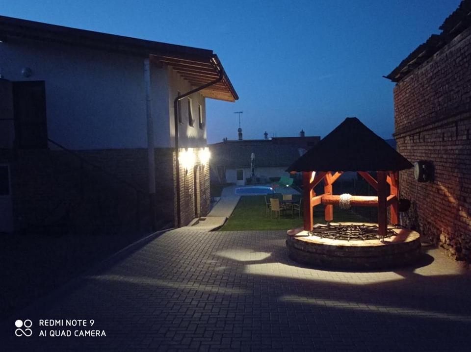 Penzion Zajecak Zaječí Exterior foto