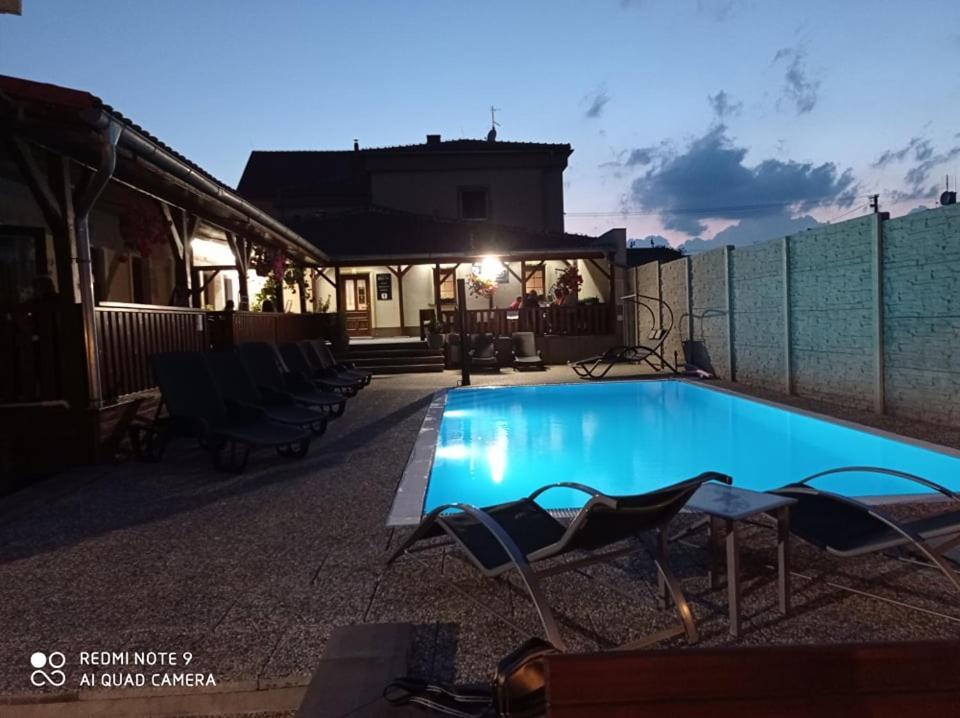 Penzion Zajecak Zaječí Exterior foto